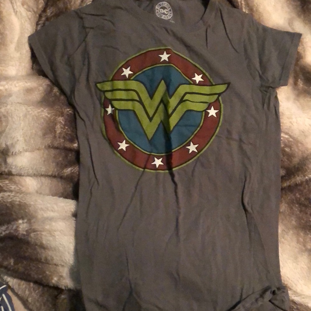 Wonder women logo